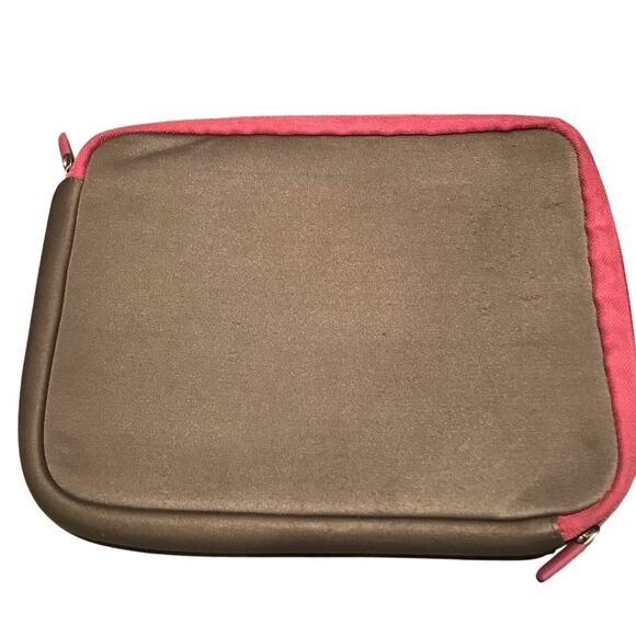 BELKIN Gray & Pink Carry Case for iPad - Picture 4 of 5